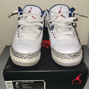Mens Jordan Air Retro White and Blue Athletic Shoes